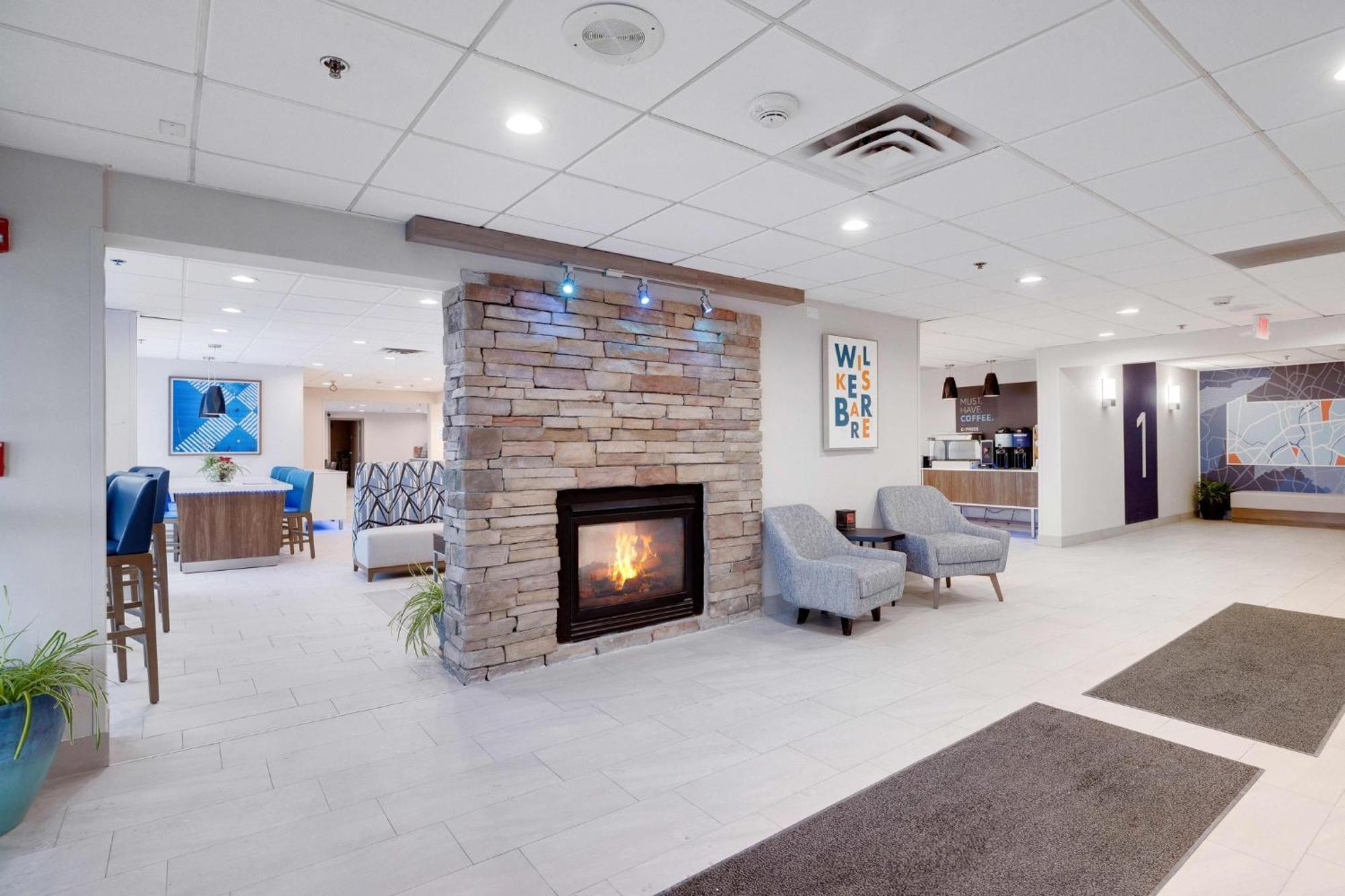 Holiday Inn Express Wilkes Barre East By Ihg Zewnętrze zdjęcie